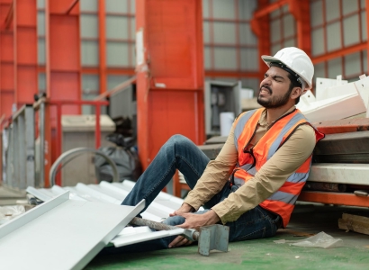 How to Handle Emergency Roof Repairs